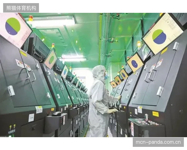 河南SPG依托其高新材料车间，完成首个国产高模量碳弓片的临界动载荷标定，旨在建立自主的器材安全标准